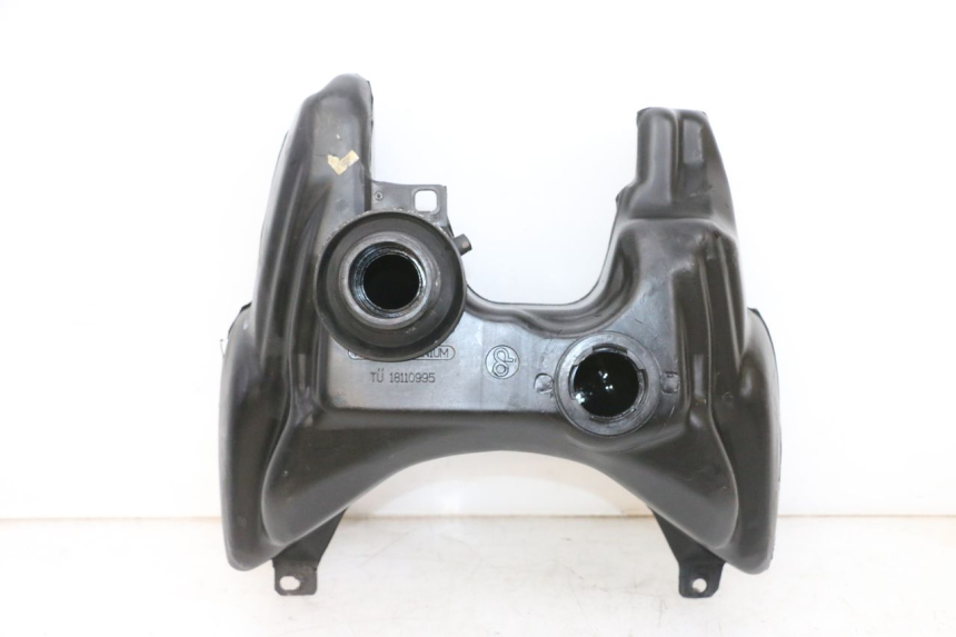 photo de RESERVOIR ESSENCE PEUGEOT VIVACITY 100 (1999 - 2008) - Autre angle de vue