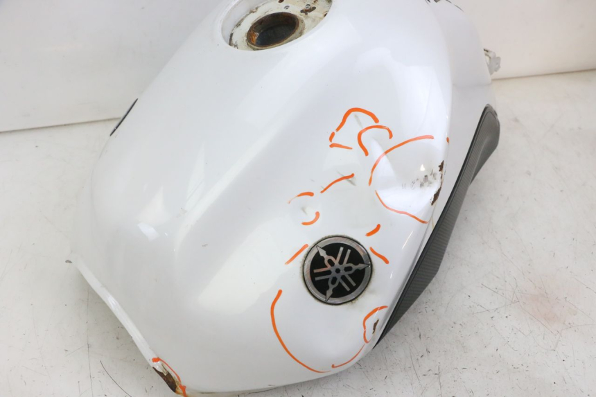 photo de RESERVOIR ESSENCE YAMAHA XJ6 ABS 600 (2008 - 2016)