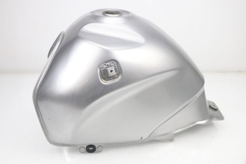 photo de RESERVOIR ESSENCE HONDA XLV VARADERO 125 (2000 - 2006)
