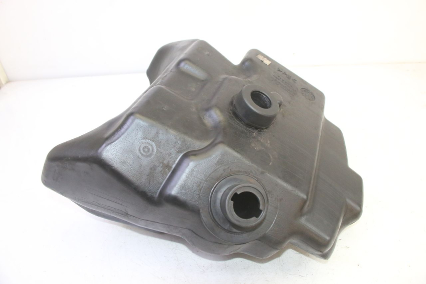photo de RESERVOIR ESSENCE YAMAHA YP MAJESTY 125 (2002 - 2006) - Détail de la pièce