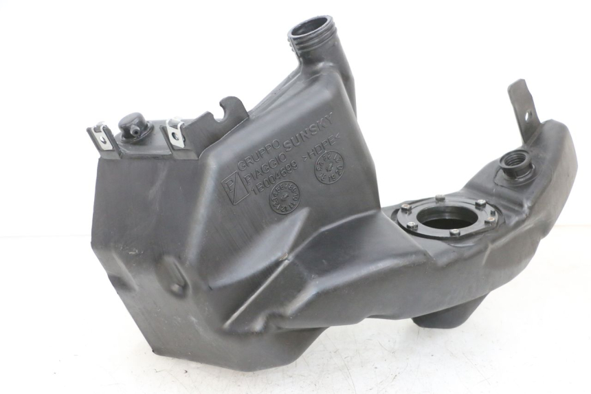 photo de RESERVOIR ESSENCE PIAGGIO ZIP 4T 50 (2018 - 2020) - Vue principale