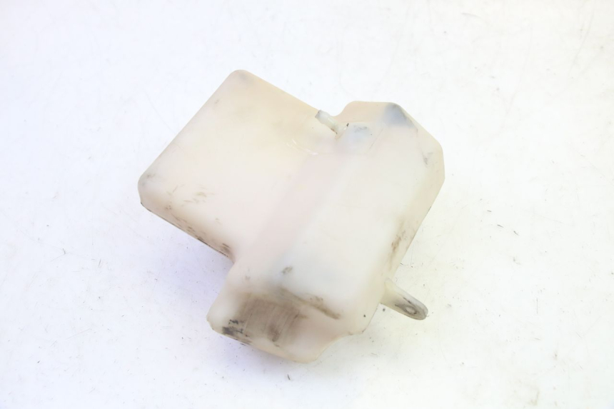 photo de RÉSERVOIR HUILE MBK BOOSTER SPIRIT 50 (2004 - 2017) - Gros plan technique