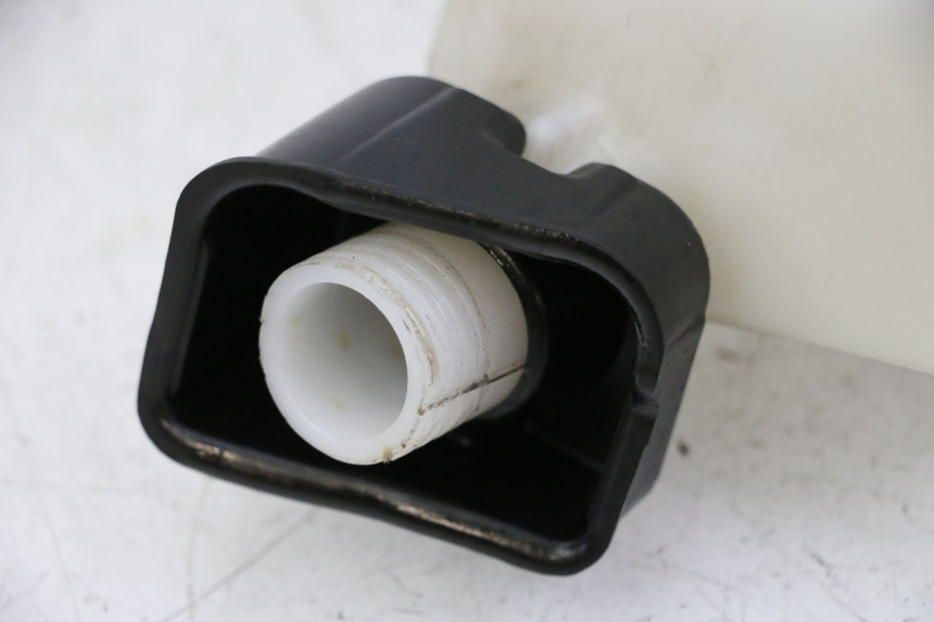 photo de RÉSERVOIR HUILE PEUGEOT CITYSTAR 50 (2013 - 2017)