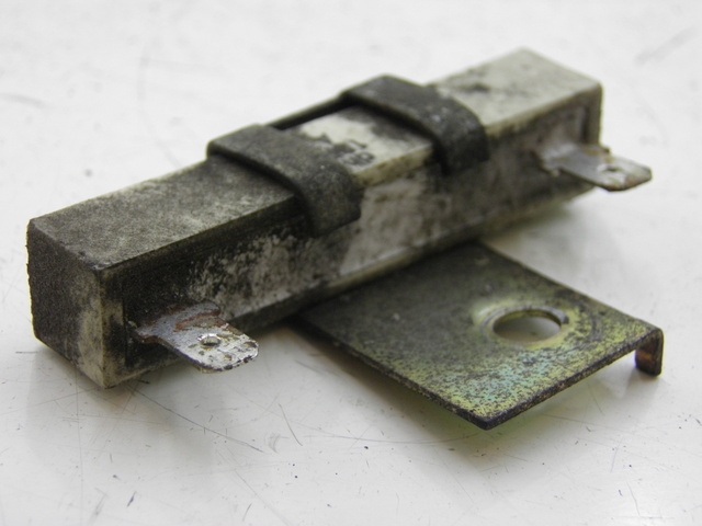 photo de RÉSISTANCE SUZUKI UH BURGMAN 125 (2002 - 2006)