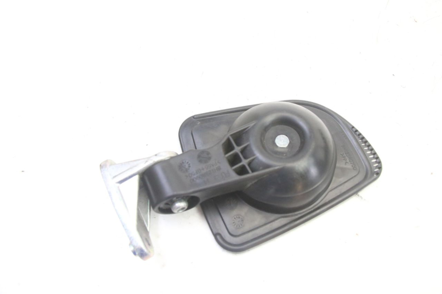 photo de RETROVISEUR GAUCHE HONDA ST PAN EUROPEAN 1300 (2002 - 2013)