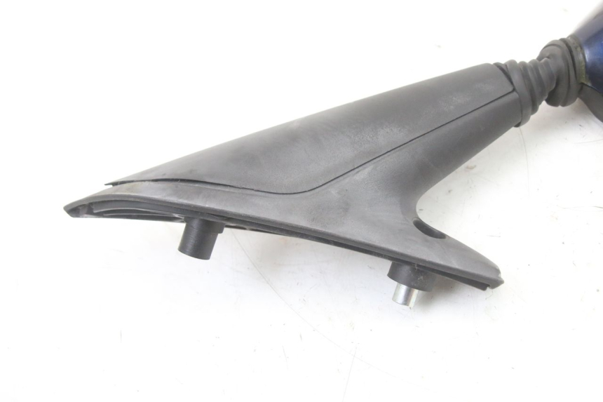 photo de RETROVISEUR GAUCHE PIAGGIO XEVO - X EVO 125 (2007 - 2017) - Points de fixation