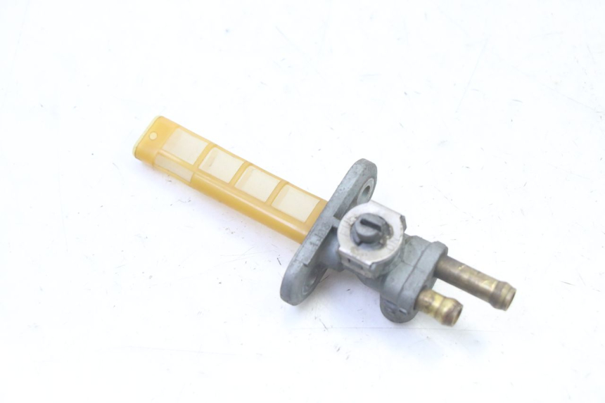 photo de ROBINET RESERVOIR SUZUKI GS GSE 500 (2001 - 2003)
