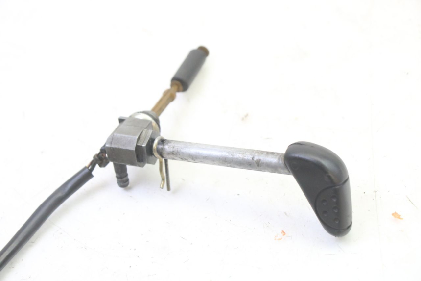 photo de ROBINET RESERVOIR PEUGEOT SPEEDAKE 50 (1995 - 1997)