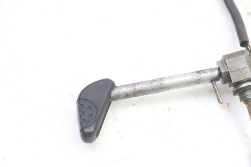 photo de ROBINET RESERVOIR PEUGEOT SPEEDAKE 50 (1995 - 1997)