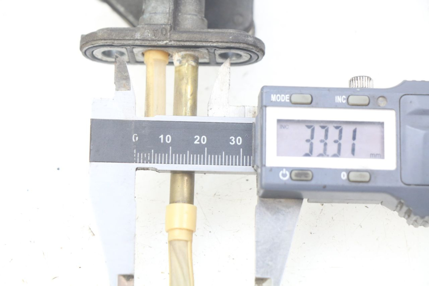 photo de ROBINET RESERVOIR KAWASAKI ZR7 ZR-7 S 750 (1999 - 2004)