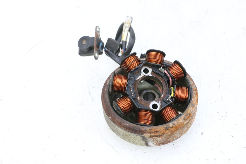photo de ROTOR STATOR KYMCO AGILITY CITY 4T 50 (2008 - 2016) - Gros plan technique