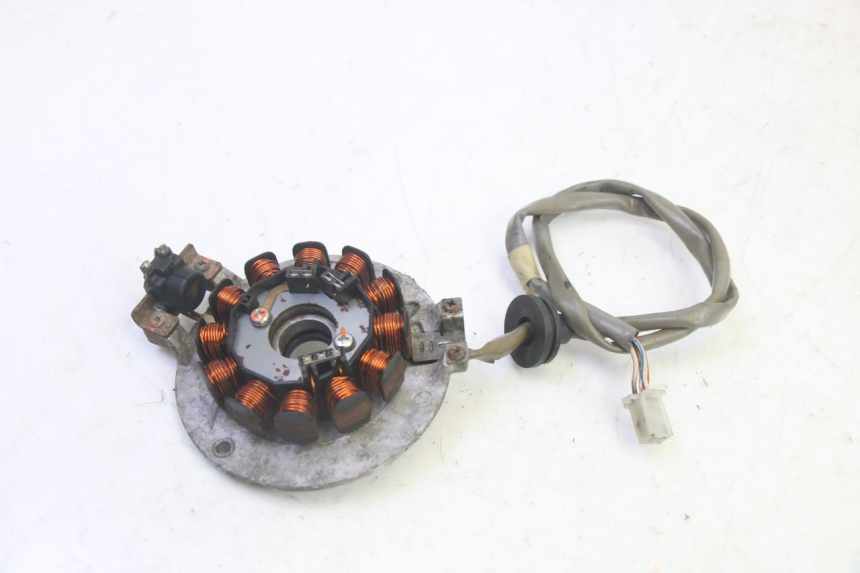 photo de ROTOR STATOR MBK BOOSTER SPIRIT 50 (2004 - 2017) - Autre angle de vue