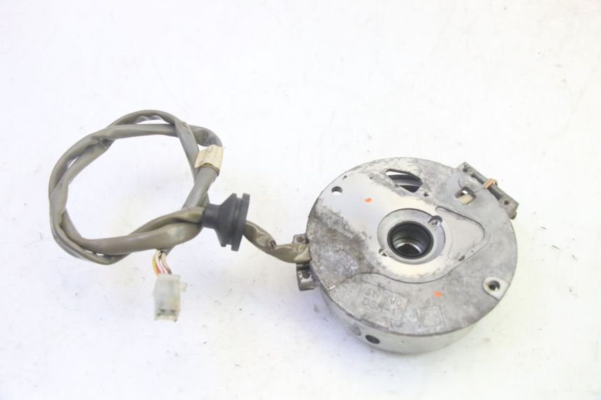 photo de ROTOR STATOR MBK BOOSTER SPIRIT 50 (2004 - 2017) - Gros plan technique