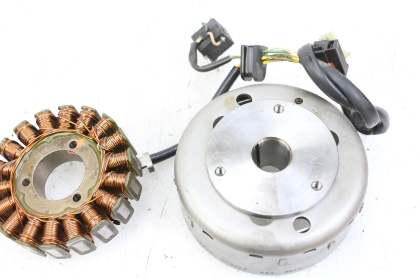 photo de ROTOR STATOR SUZUKI BURGMAN 125 (2007 - 2014)