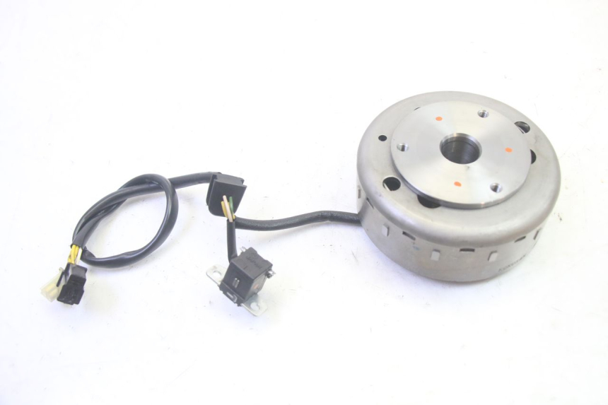 photo de ROTOR STATOR SUZUKI BURGMAN 125 (2007 - 2014) - Zoom état d’usage