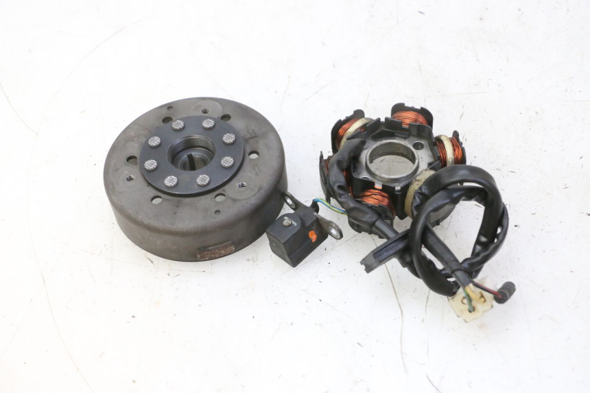 photo de ROTOR STATOR PEUGEOT KISBEE 2T 50 (2010 - 2017)