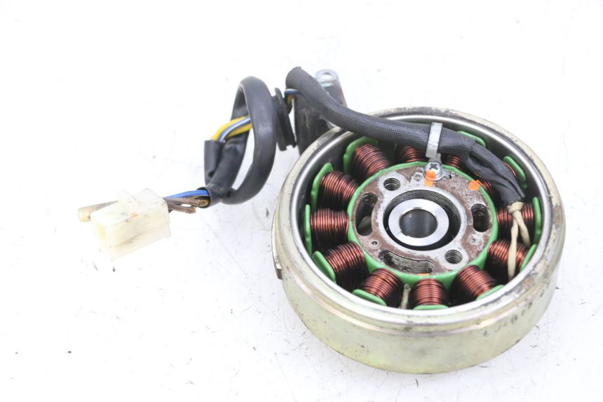 photo de ROTOR STATOR PEUGEOT KISBEE 4T 50 (2018 - 2022) - Autre angle de vue