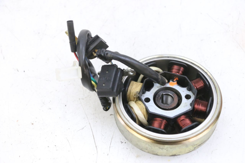photo de ROTOR STATOR PEUGEOT KISBEE 4T 50 (2010 - 2017) - Détail de la pièce