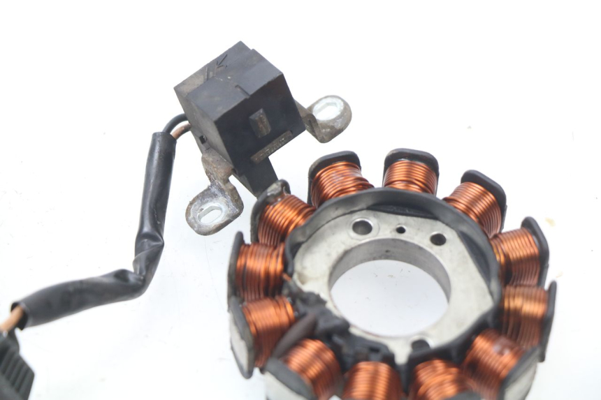 photo de ROTOR STATOR PIAGGIO LIBERTY 4T 50 (2004 - 2008) - Zoom état d’usage