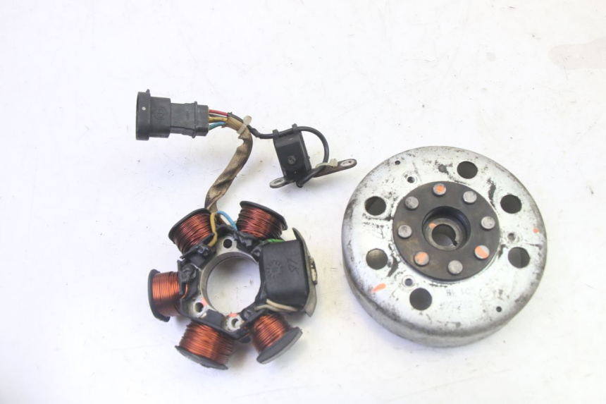 photo de ROTOR STATOR PIAGGIO NEW TYPHOON 50 (2010 - 2017)