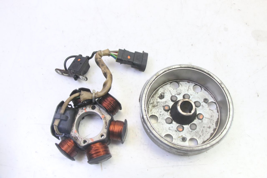 photo de ROTOR STATOR PIAGGIO NEW TYPHOON 50 (2010 - 2017)