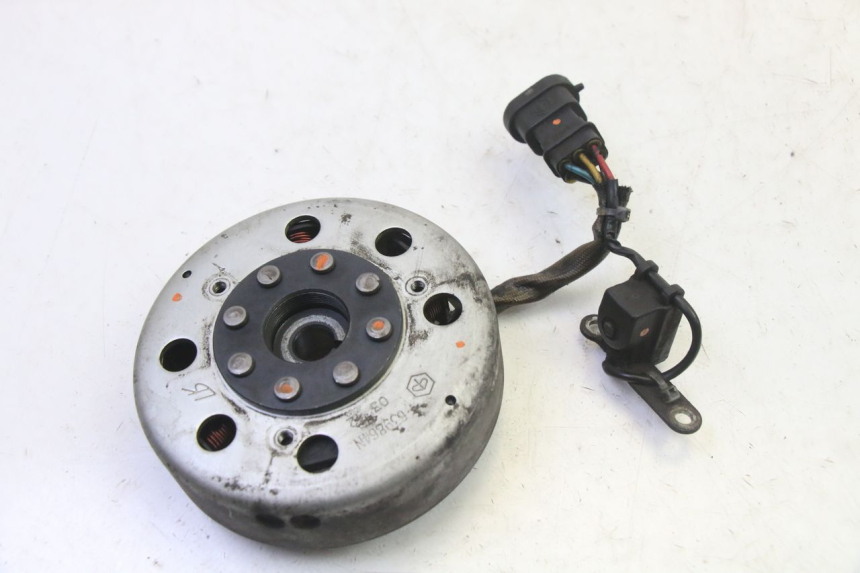 photo de ROTOR STATOR PIAGGIO NEW TYPHOON 50 (2010 - 2017)