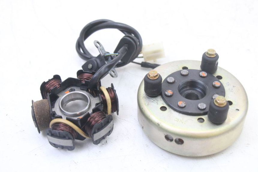 photo de ROTOR STATOR PEUGEOT SPEEDFIGHT 3 LC 2T 50 (2009 - 2015)