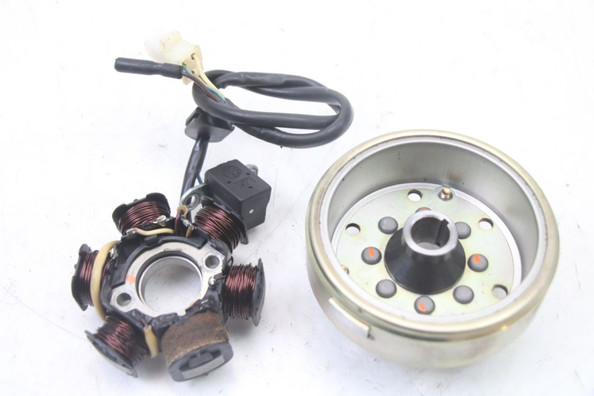 photo de ROTOR STATOR PEUGEOT SPEEDFIGHT 3 LC 2T 50 (2009 - 2015)