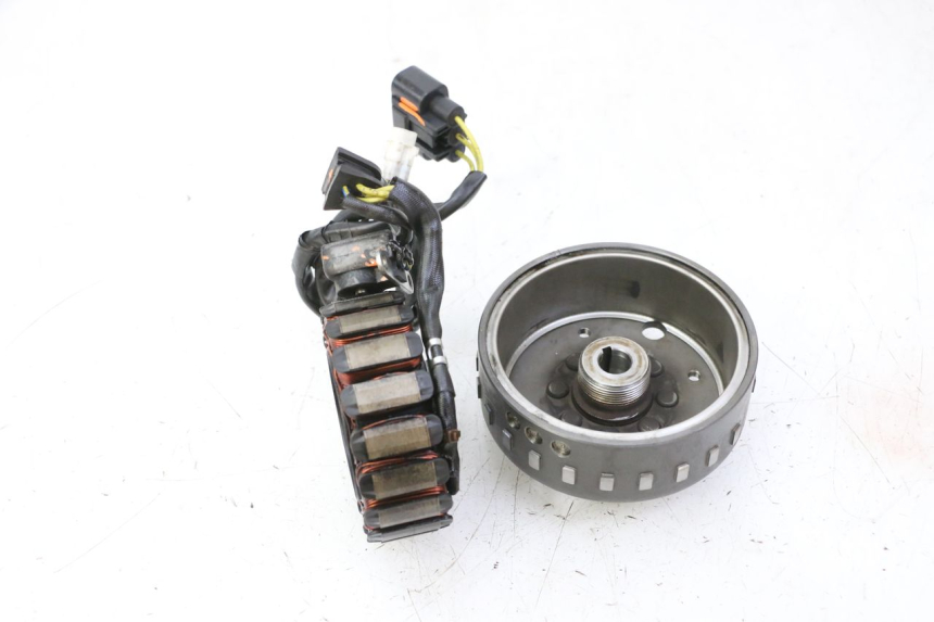 photo de ROTOR STATOR PEUGEOT SATELIS 125 (2013 - 2018)