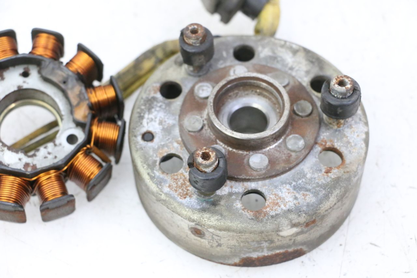 photo de ROTOR STATOR PIAGGIO X9 EVOLUTION 125 (2003 - 2007)