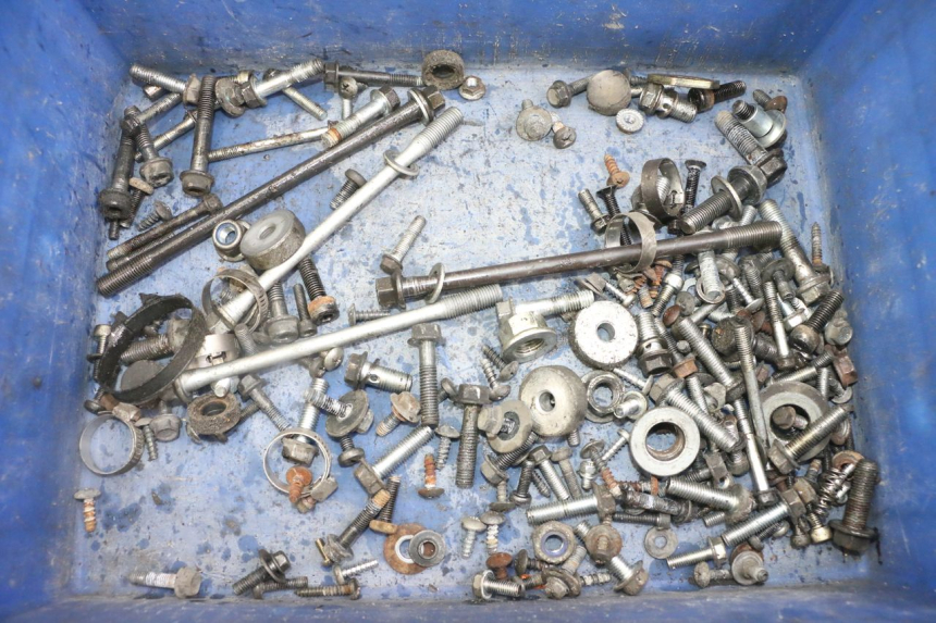 photo de SAC VISSERIE VIS SUZUKI BURGMAN 125 (2007 - 2014)