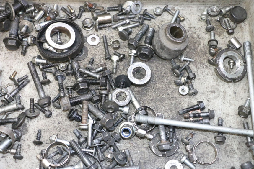 photo de SAC VISSERIE VIS SUZUKI BURGMAN 125 (2007 - 2014)