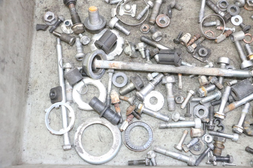 photo de SAC VISSERIE VIS HONDA CBF 500 (2004 - 2007)