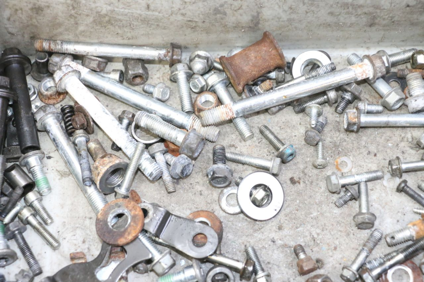 photo de SAC VISSERIE VIS HONDA CBF 125 (2009 - 2015)