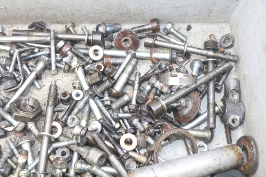 photo de SAC VISSERIE VIS HONDA CBR RR FIREBLADE 900 (1992 - 1994)