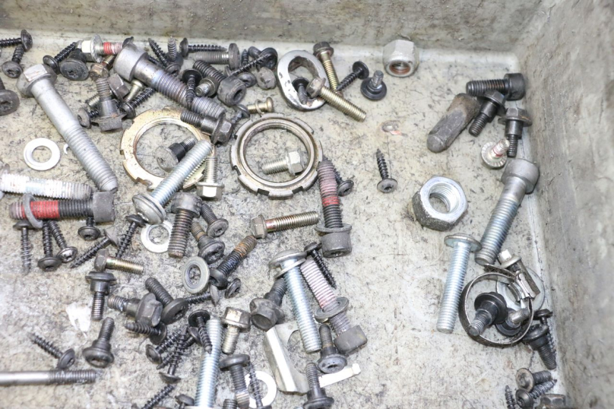 photo de SAC VISSERIE VIS PEUGEOT CITYSTAR 50 (2013 - 2017)