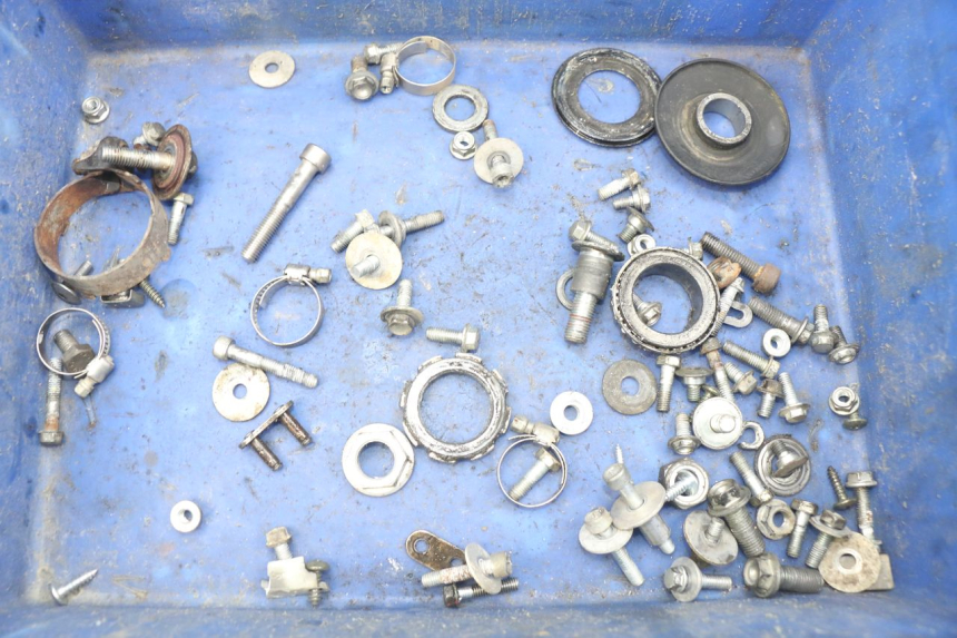 photo de SAC VISSERIE VIS HONDA CRF CR-F 450 (2005 - 2008)