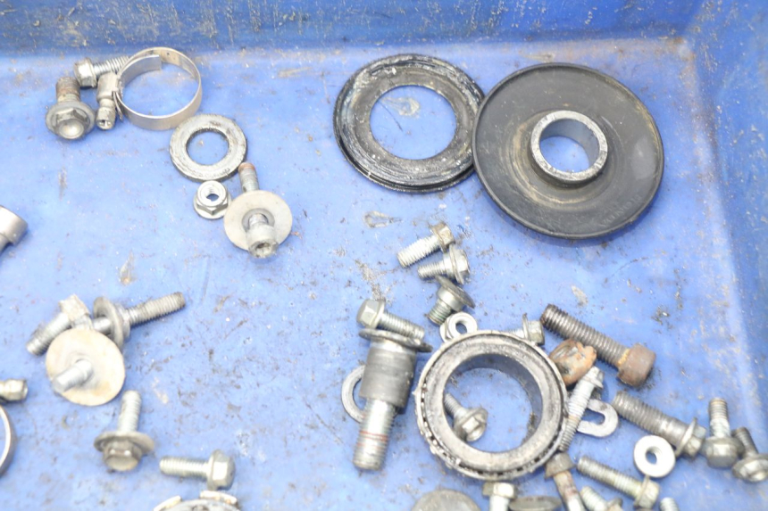 photo de SAC VISSERIE VIS HONDA CRF CR-F 450 (2005 - 2008)