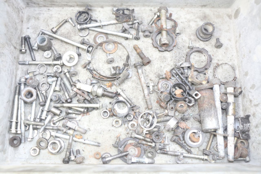 photo de SAC VISSERIE VIS PEUGEOT ELYSEO 125 (1999 - 2004)