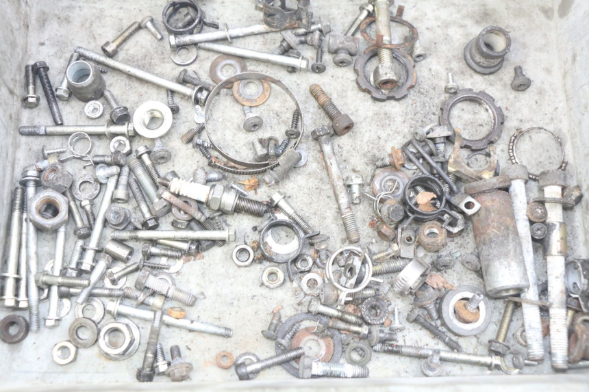 photo de SAC VISSERIE VIS PEUGEOT ELYSEO 125 (1999 - 2004)