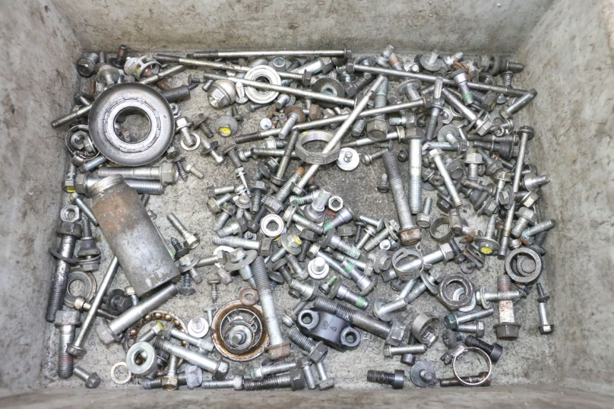 photo de SAC VISSERIE VIS HONDA FES S-WING SWING ABS 125 (2007 - 2015)