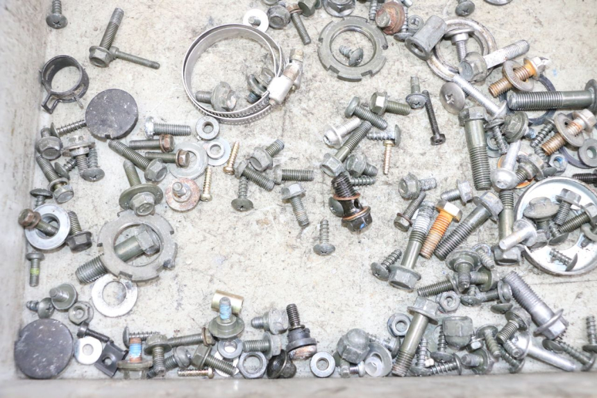 photo de SAC VISSERIE VIS MBK FLAME X 125 (2007 - 2016) - Autre angle de vue