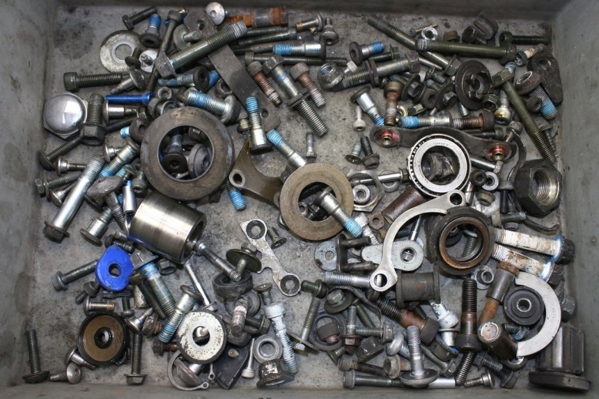 photo de SAC VISSERIE VIS SUZUKI GSF S BANDIT 600 (2000 - 2004)