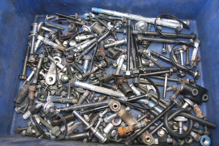 photo de SAC VISSERIE VIS SUZUKI GSF S BANDIT 600 (2000 - 2004)