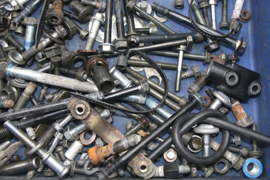 photo de SAC VISSERIE VIS SUZUKI GSF S BANDIT 600 (2000 - 2004)