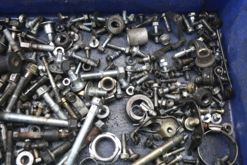 photo de SAC VISSERIE VIS HONDA CBR F 1000 (1993 - 1996)