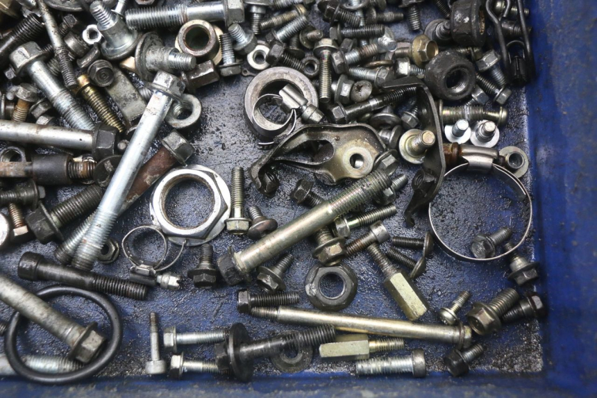 photo de SAC VISSERIE VIS HONDA CBR F 1000 (1993 - 1996)