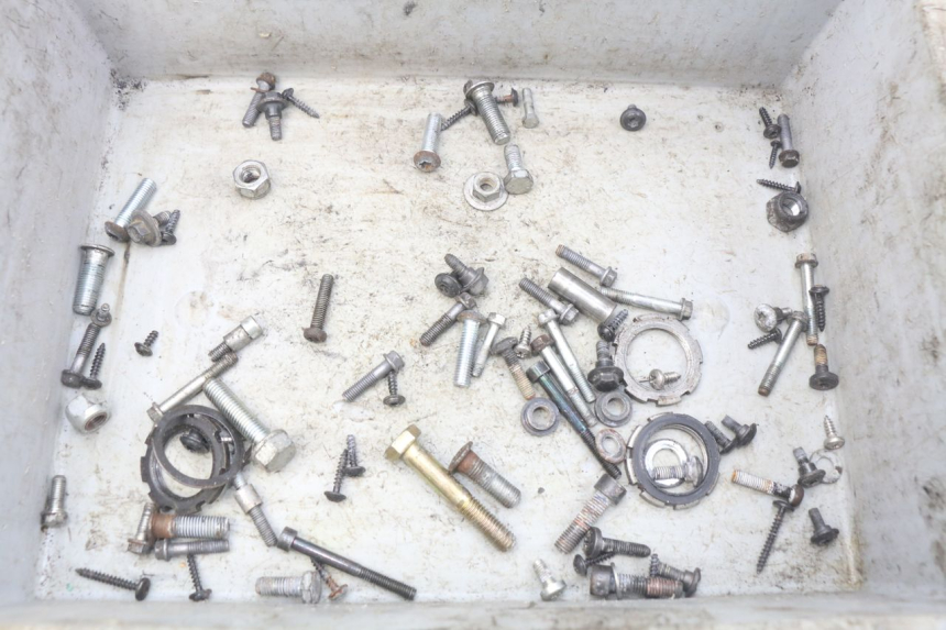 photo de SAC VISSERIE VIS PEUGEOT LUDIX BLASTER 50 (2006 - 2014)