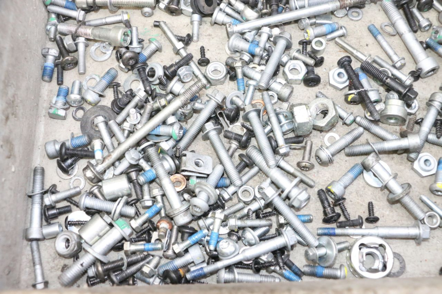 photo de SAC VISSERIE VIS PIAGGIO MP3 HPE 310 (2024 - 2025)