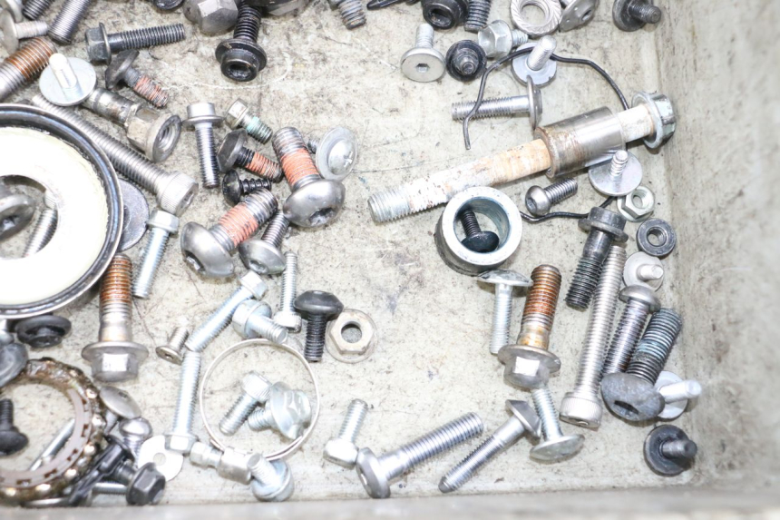 photo de SAC VISSERIE VIS YAMAHA MT-07 MT07 ABS 700 (2018 - 2020) - Gros plan technique